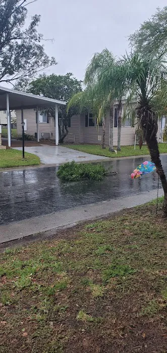Highland Village Mobile Home Park Picture 2