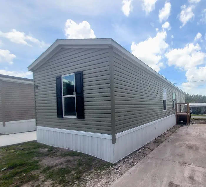 Oakhill Mobile Home Community Picture 2