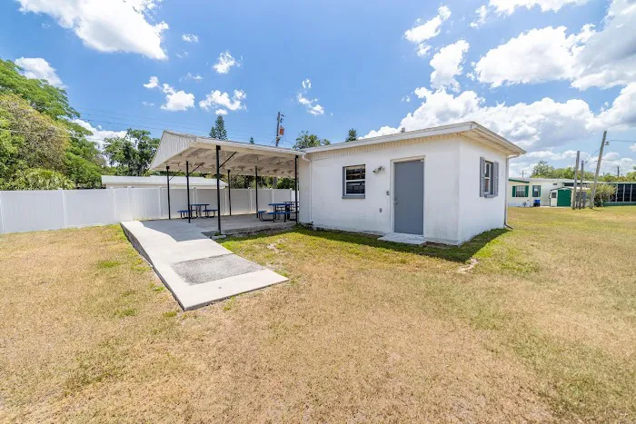 Bedrock Colonial 55+ Mobile Home Community Picture 6