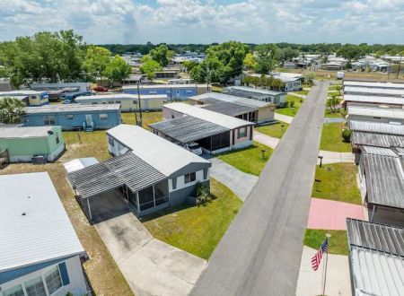 Bedrock Colonial 55+ Mobile Home Community