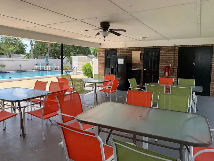 Hickory Hills Manor Mobile Home Community Picture 2