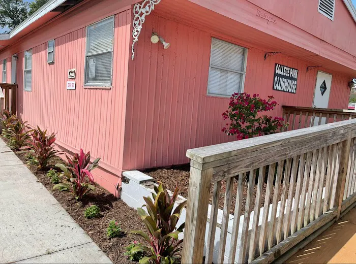 College Park Mobile Home Park Picture 9