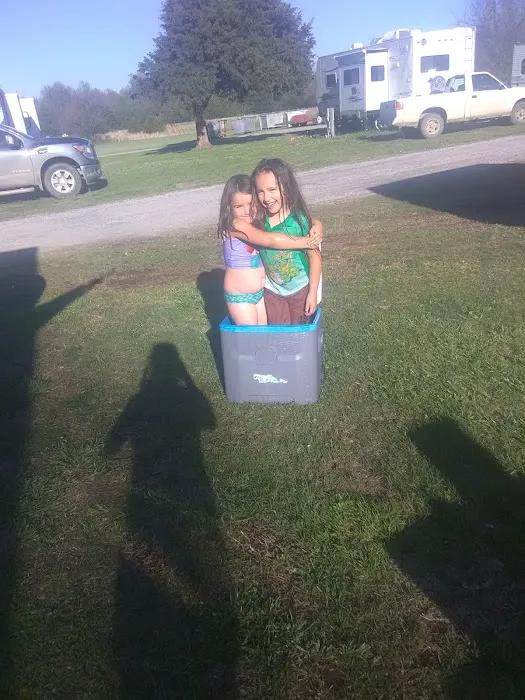T & S RV Park Picture 6