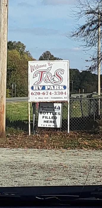 T & S RV Park Picture 1
