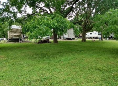 Oasis at Ozark Park - RV & Mobile Home Park