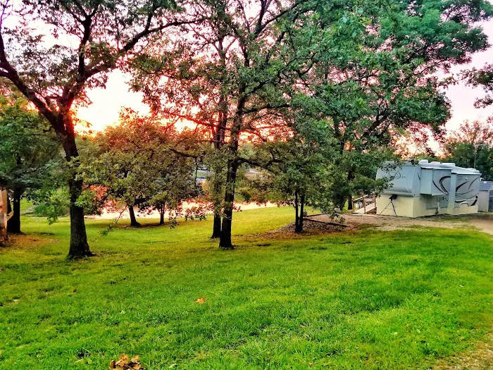 Country Lakes RV Resort Picture 5