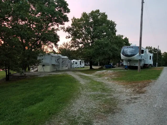 Country Lakes RV Resort Picture 4