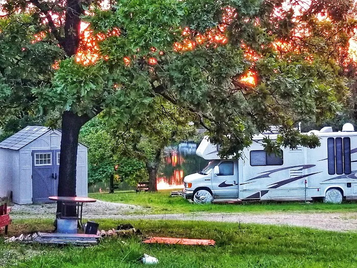 Country Lakes RV Resort Picture 6