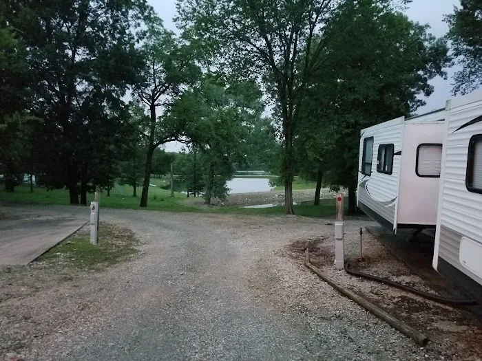Country Lakes RV Resort Picture 8