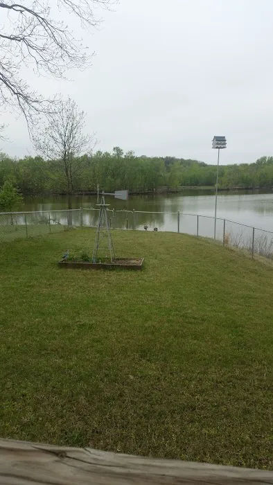 Waterfront RV Park Picture 3