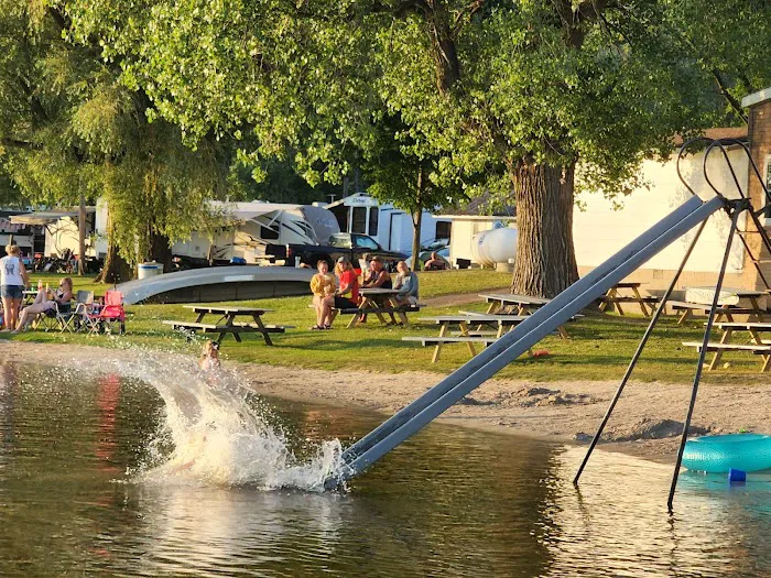 Hoeft's Resort & Campground Picture 1