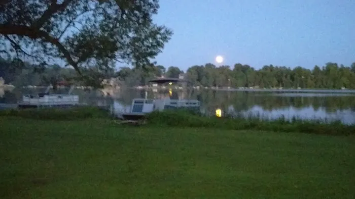 Larson's Resort Picture 1