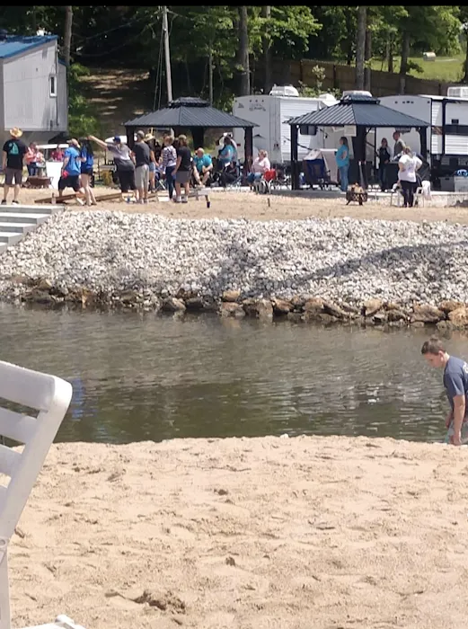 2Beaches RV Resort Picture 4