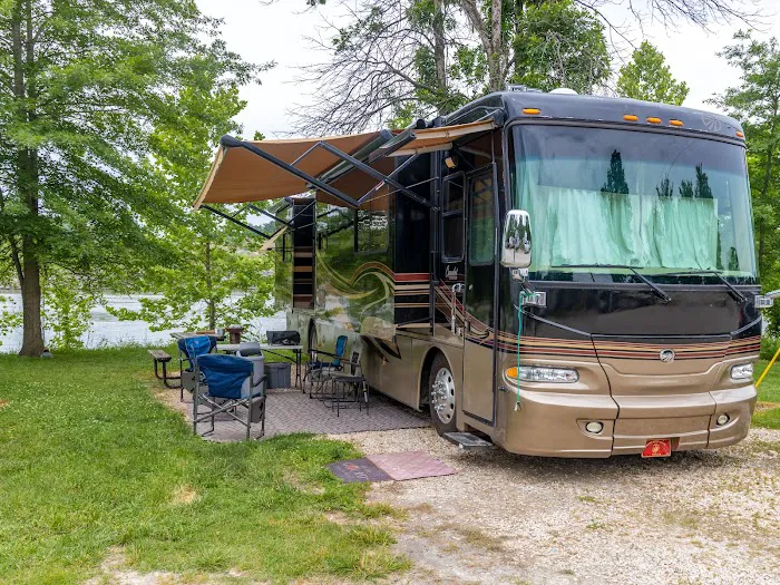 Ozarks Landing RV Resort Picture 6