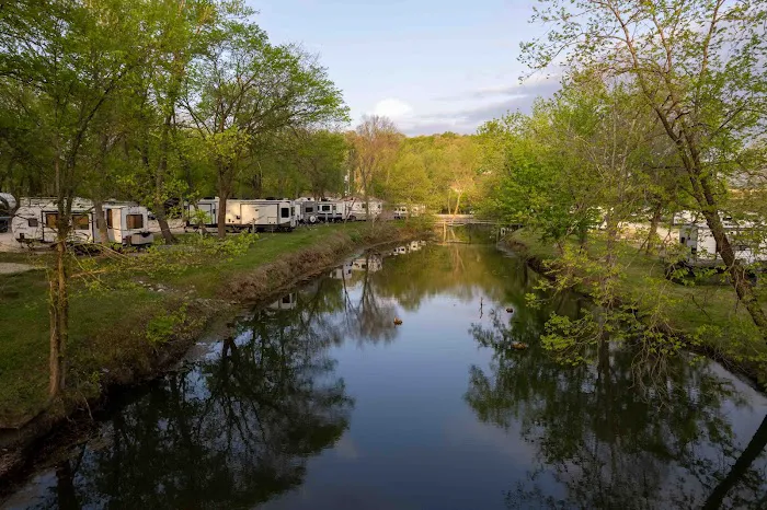 Ozarks Landing RV Resort Picture 8
