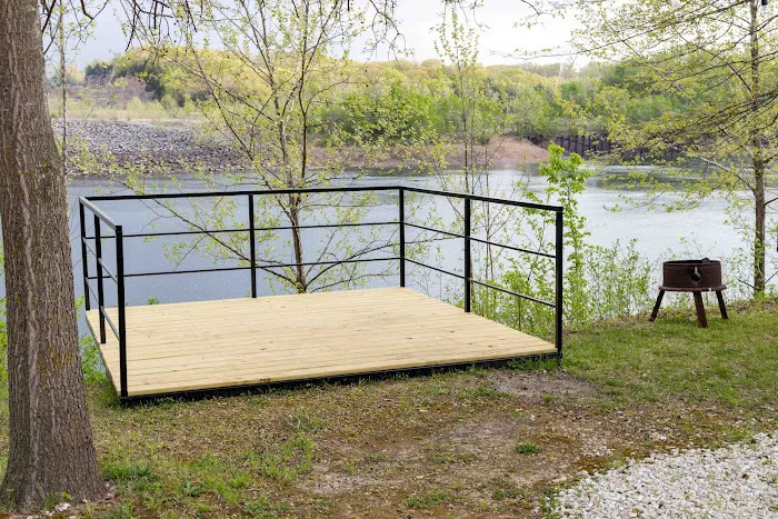Ozarks Landing RV Resort Picture 7