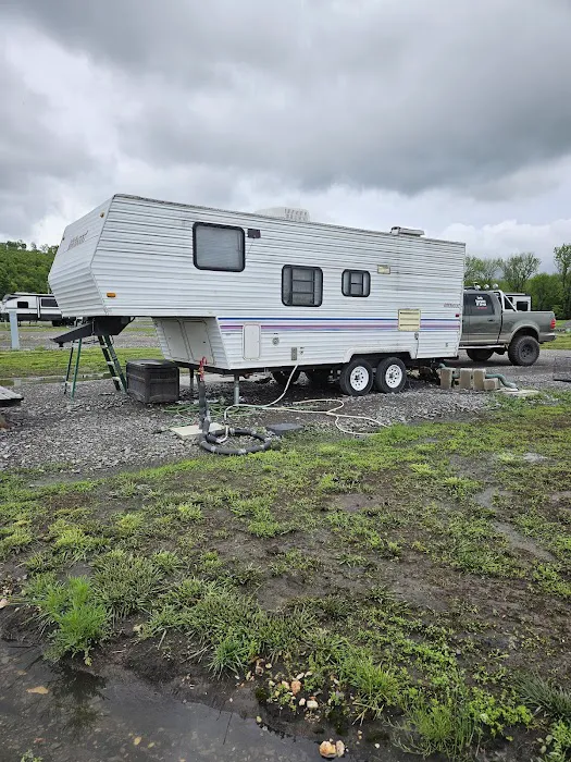 Cedar Creek Campgrounds and Storage LLC Picture 1