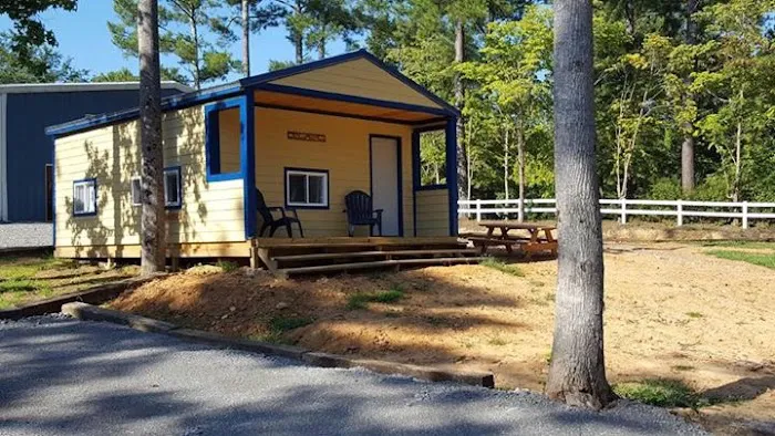 Lakeshore Cabins & RV Picture 5