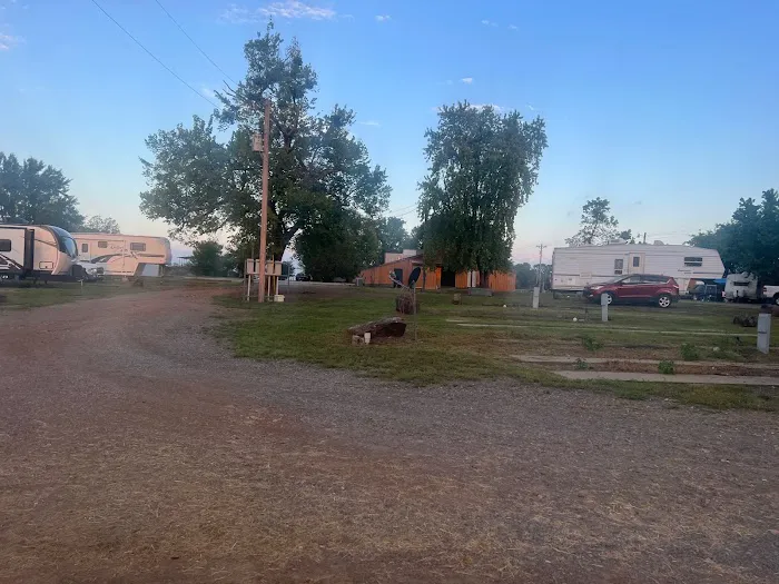 Golden Pony RV Park Picture 3