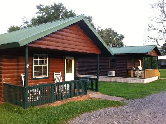 Big Cedar Cabins & RV Park Picture 4