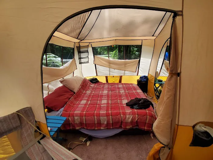 High Springs RV Resort and Campground Picture 3