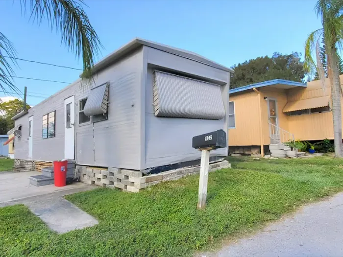 Sun Terrace Manufactured Home Community | Clearwater, FL Picture 6
