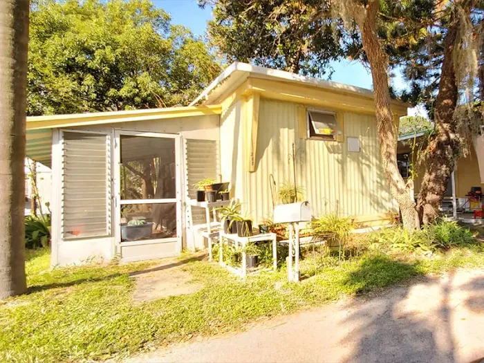 Sun Terrace Manufactured Home Community | Clearwater, FL Picture 10