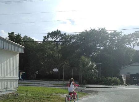 Sun Terrace Manufactured Home Community | Clearwater, FL