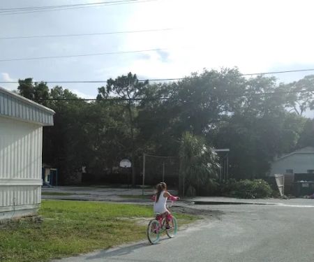 Sun Terrace Manufactured Home Community | Clearwater, FL