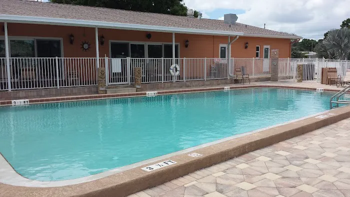 Pointe West Mobile Home Park Picture 7