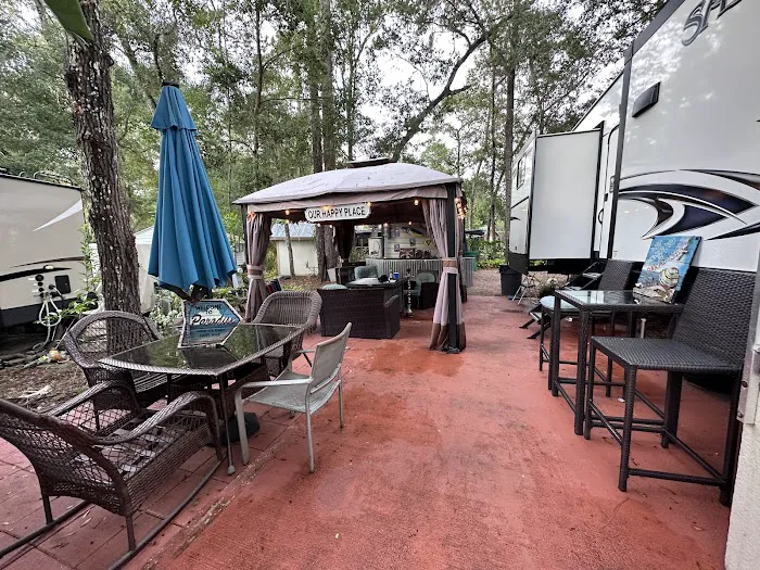 Lake Kerr Rentals at Salt Springs Resort Picture 4