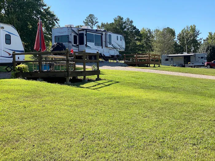 Green Acres RV Park Picture 7