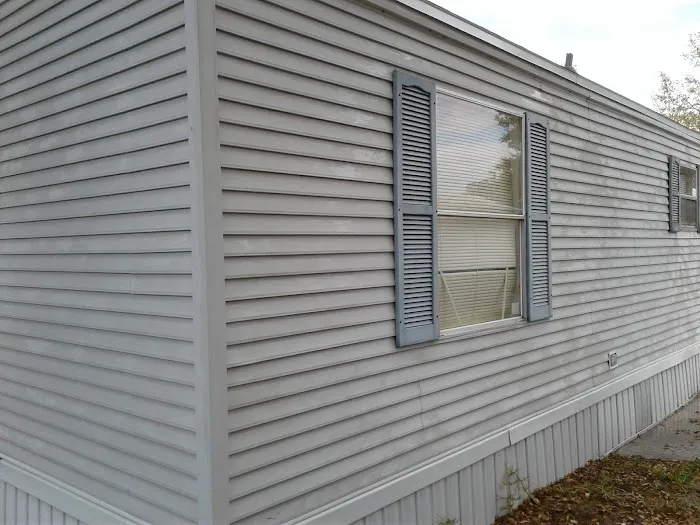 Briarwood Mobile Home Park Picture 6