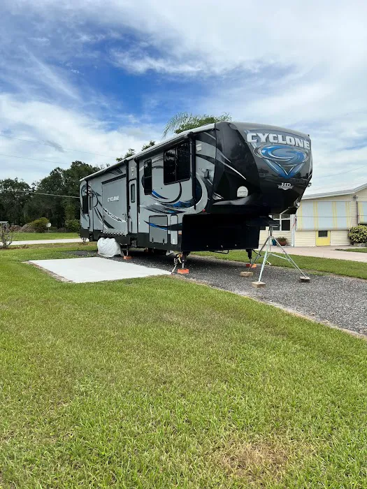 Pioneer Creek RV Resort Picture 8