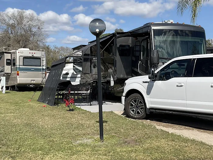 Pioneer Creek RV Resort Picture 7