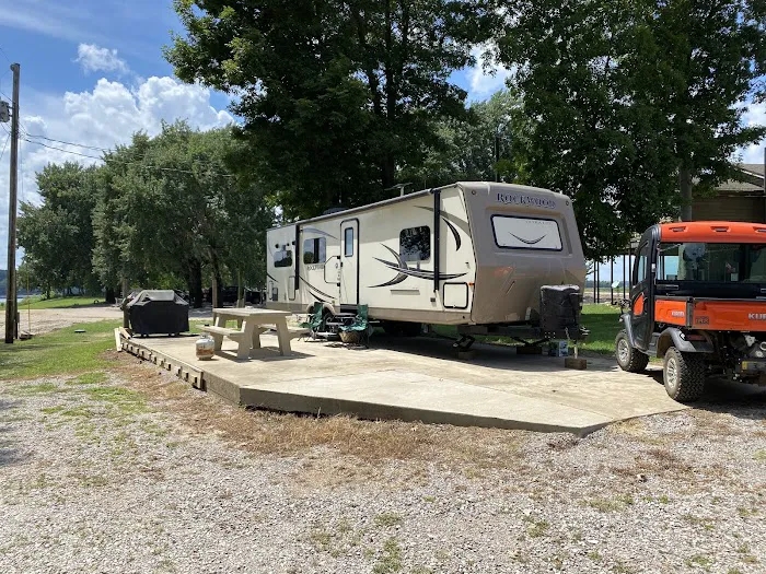 Botel Campground LLC Picture 1