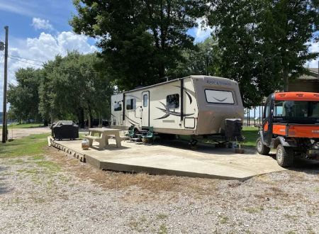 Botel Campground LLC