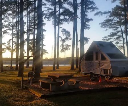 TVA Pickwick Dam Campground