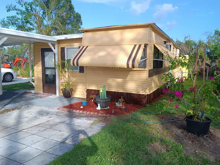 Crystal Lake Mobile Home & RV Picture 2