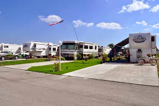 Lakemont Ridge Home & RV Park Picture 5