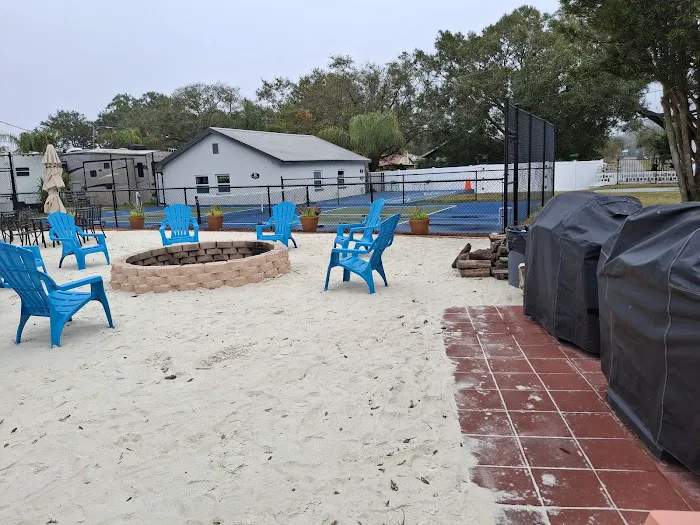 Lake Clinch Resort Picture 5