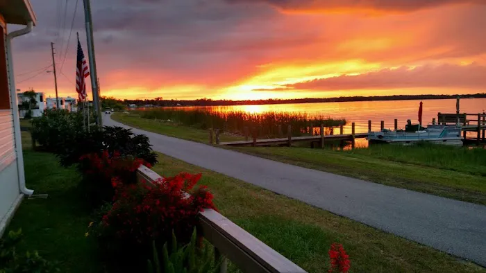 Sunset Shores Co-op Inc Picture 5