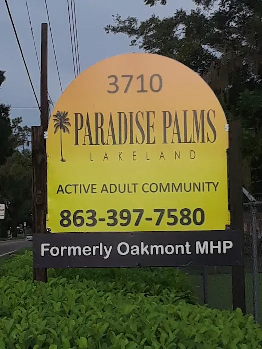 Paradise Palms Picture 9
