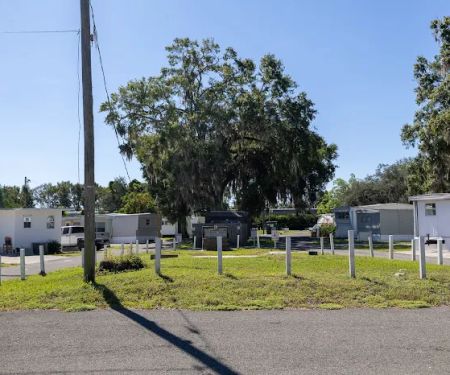 Lighthouse Oaks RV & Mobile Home Estates