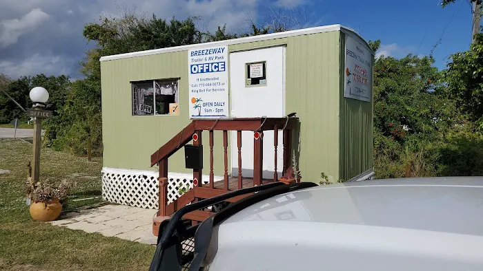 Breezeway Trailer Park Picture 3