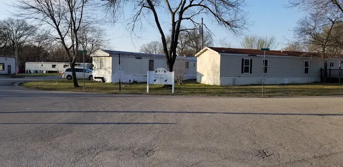 Whispering Pines Mobile Home Community Picture 6