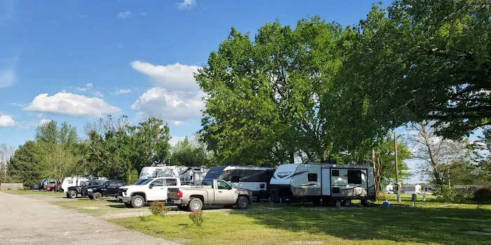 Lonestar RV Park Picture 2
