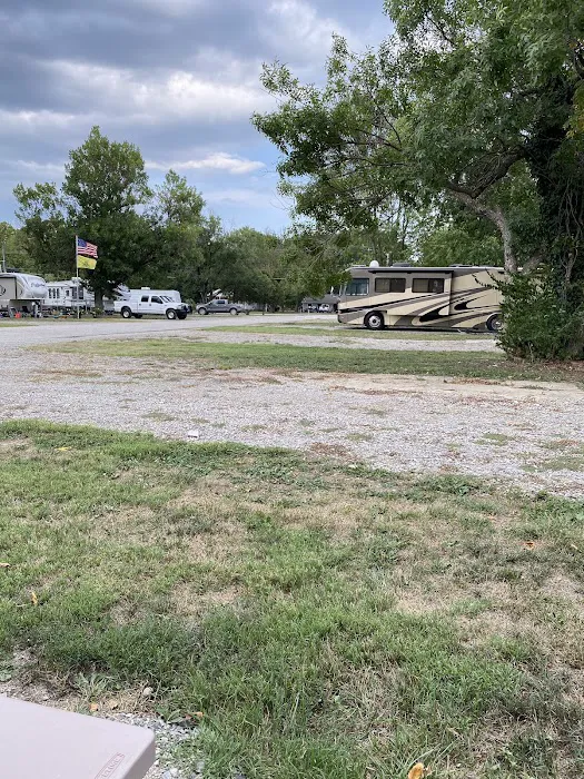 Lonestar RV Park Picture 3