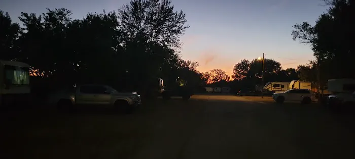 Lonestar RV Park Picture 1