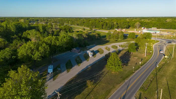 Four Oaks RV Park Picture 3